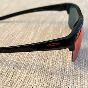 Mens Oakley Thinlink Sunglasses. Ruby Iridium Polarized Lenses.